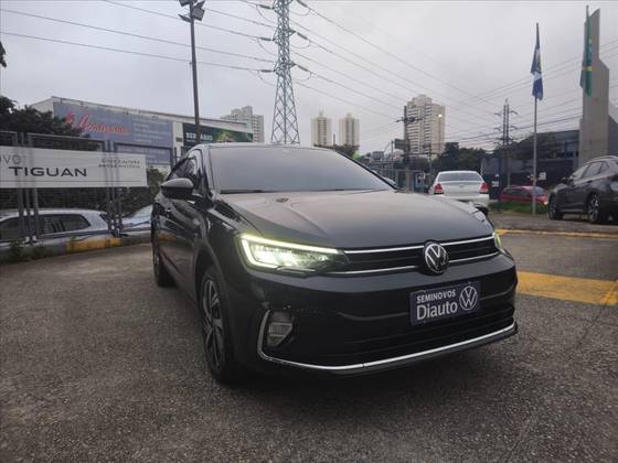 VOLKSWAGEN VIRTUS 1.0 200 TSI HIGHLINE AUTOMÁTICO VOLKSWAGEN VIRTUS 1.0 200 TSI HIGHLINE AUTOMÁTICO